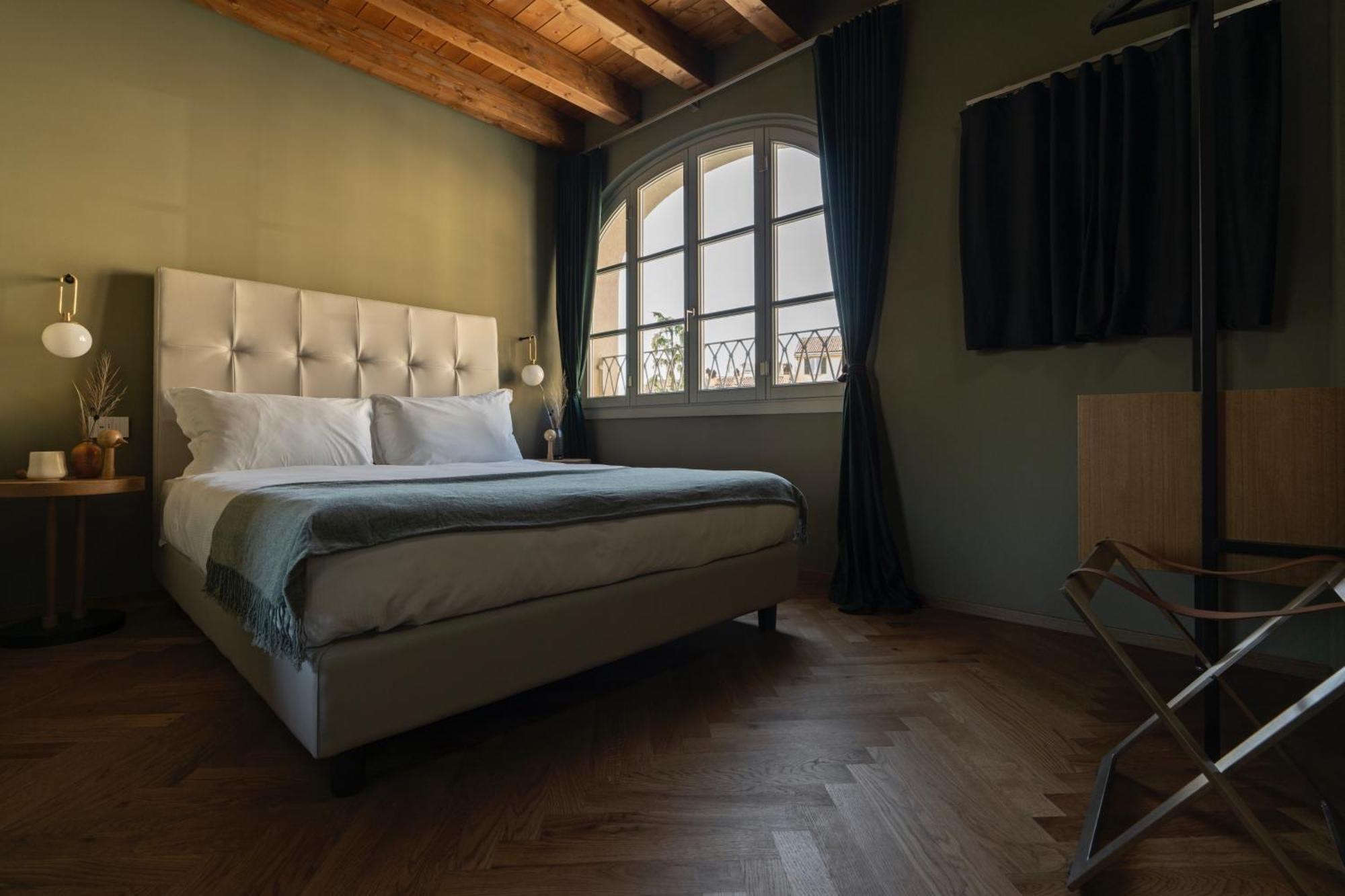 Rego Apartments - Boutique Aparthotel & Serenity Spa With Some Off-Site Apartments In The Heart Of Bergamo City Center Екстер'єр фото