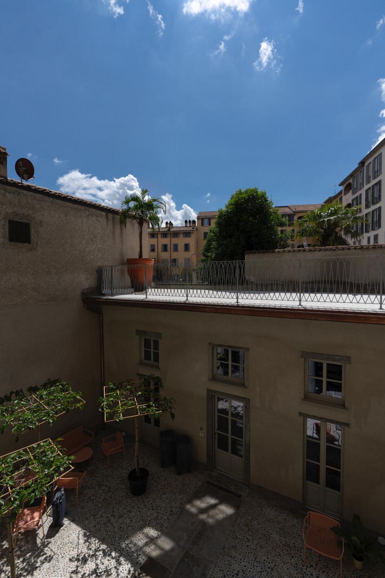 Rego Apartments - Boutique Aparthotel & Serenity Spa With Some Off-Site Apartments In The Heart Of Bergamo City Center Екстер'єр фото