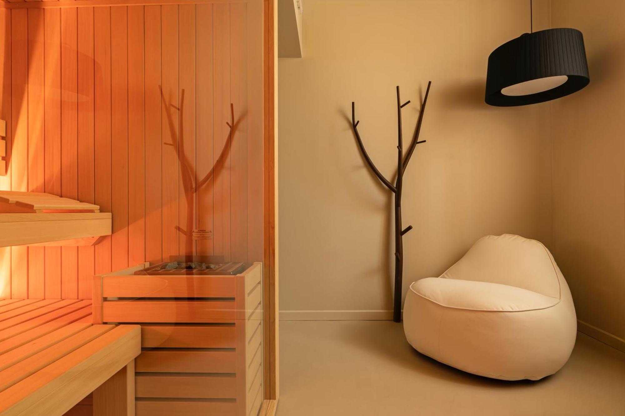 Rego Apartments - Boutique Aparthotel & Serenity Spa With Some Off-Site Apartments In The Heart Of Bergamo City Center Екстер'єр фото